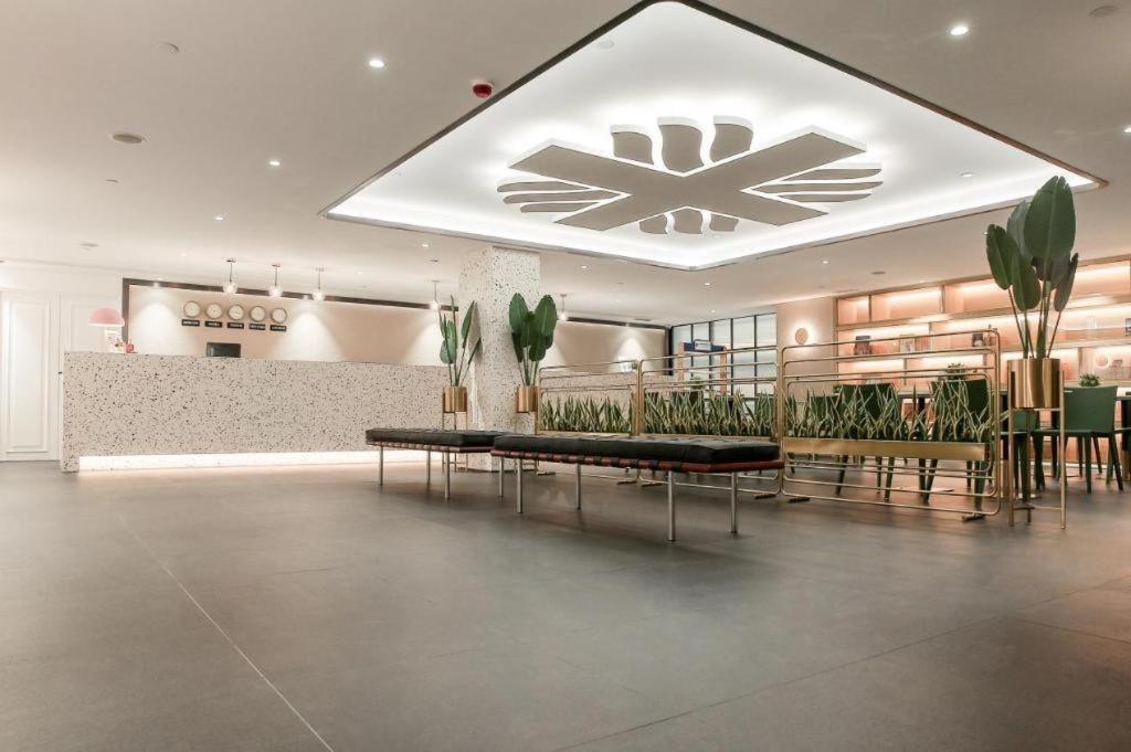 Hotel Caritas Oswald Cheung International House Hong Kong Esterno foto