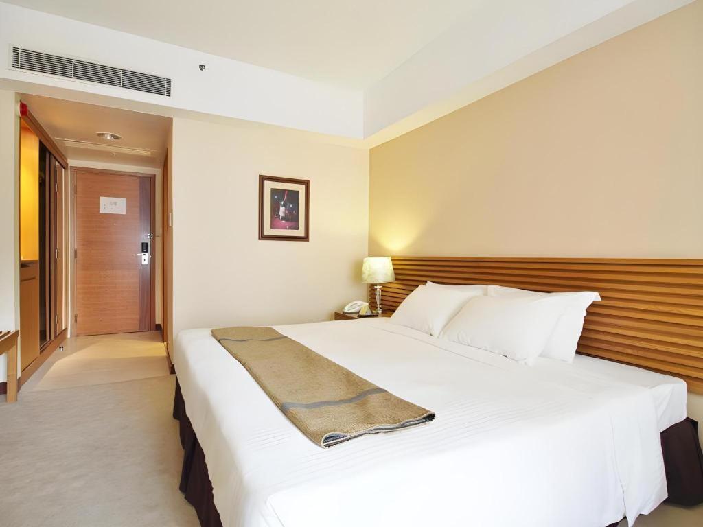 Hotel Caritas Oswald Cheung International House Hong Kong Esterno foto